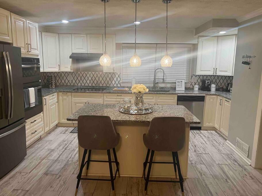 Renovated 3Bedroom 2.5Bath 2 Story House W/ Garage Lawrenceville Exterior photo