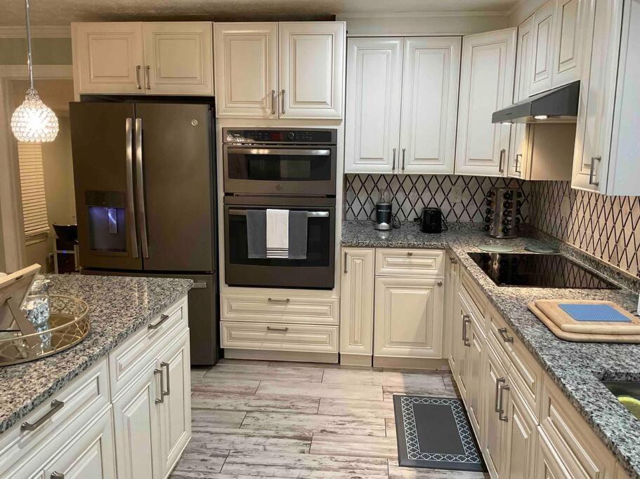 Renovated 3Bedroom 2.5Bath 2 Story House W/ Garage Lawrenceville Exterior photo